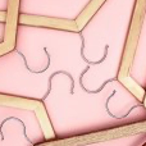 Meet your Posher, Tiffany - Picture 3 of 4